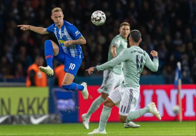  拜仁客场不敌弱旅爆冷丢榜首位置  